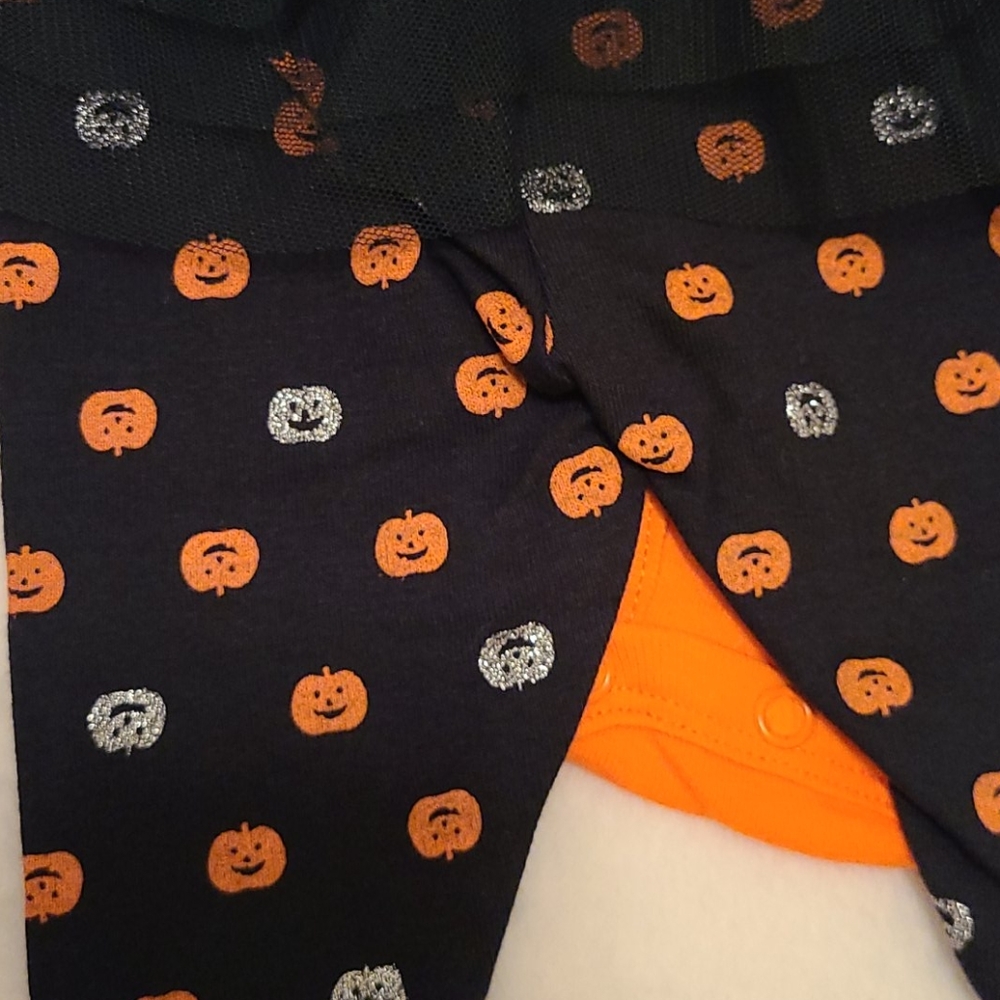 Girls 12M Halloween 2 Piece Set! - Picture 3 of 4